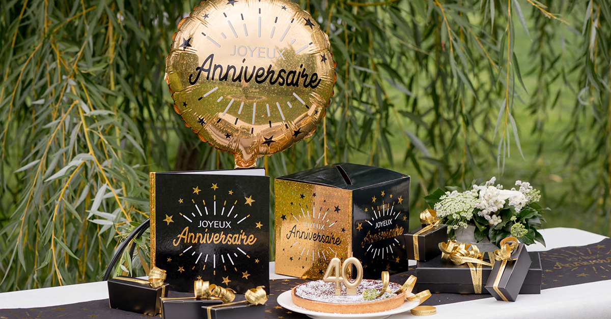 Anniversaire-Noir-Or-Decoration-Table